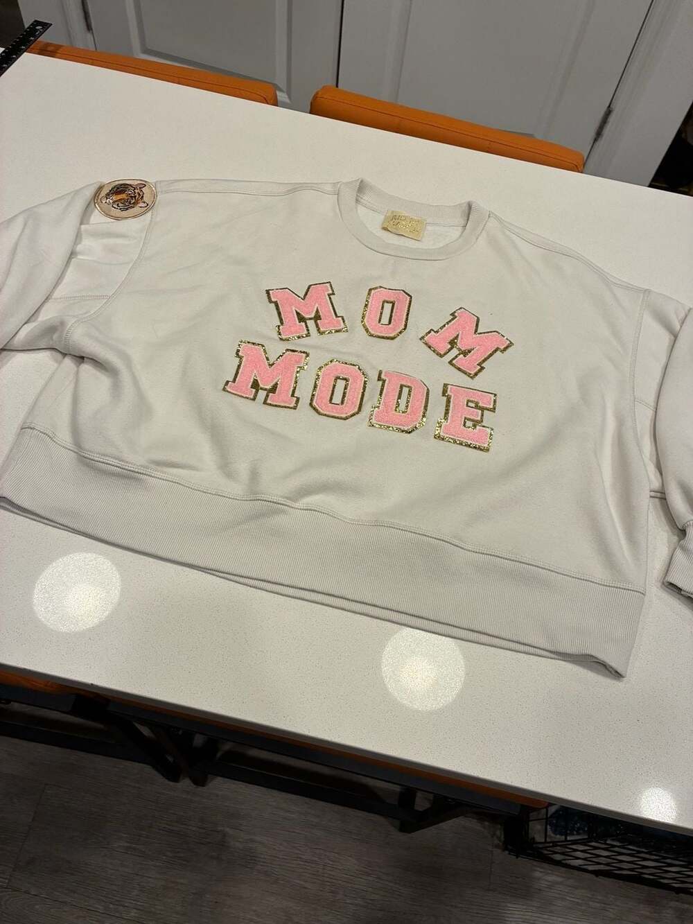Judith March Mom Mode Pullover Sweatshirt White Pink Gold Glitter Tiger Patch